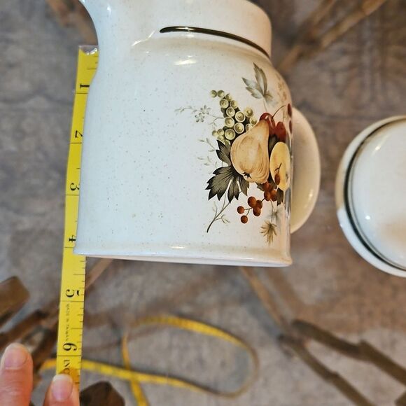 Vintage Royal Dalton Ceramic Creamer and Sugar Set with Fruit Design - Picture 6 of 8